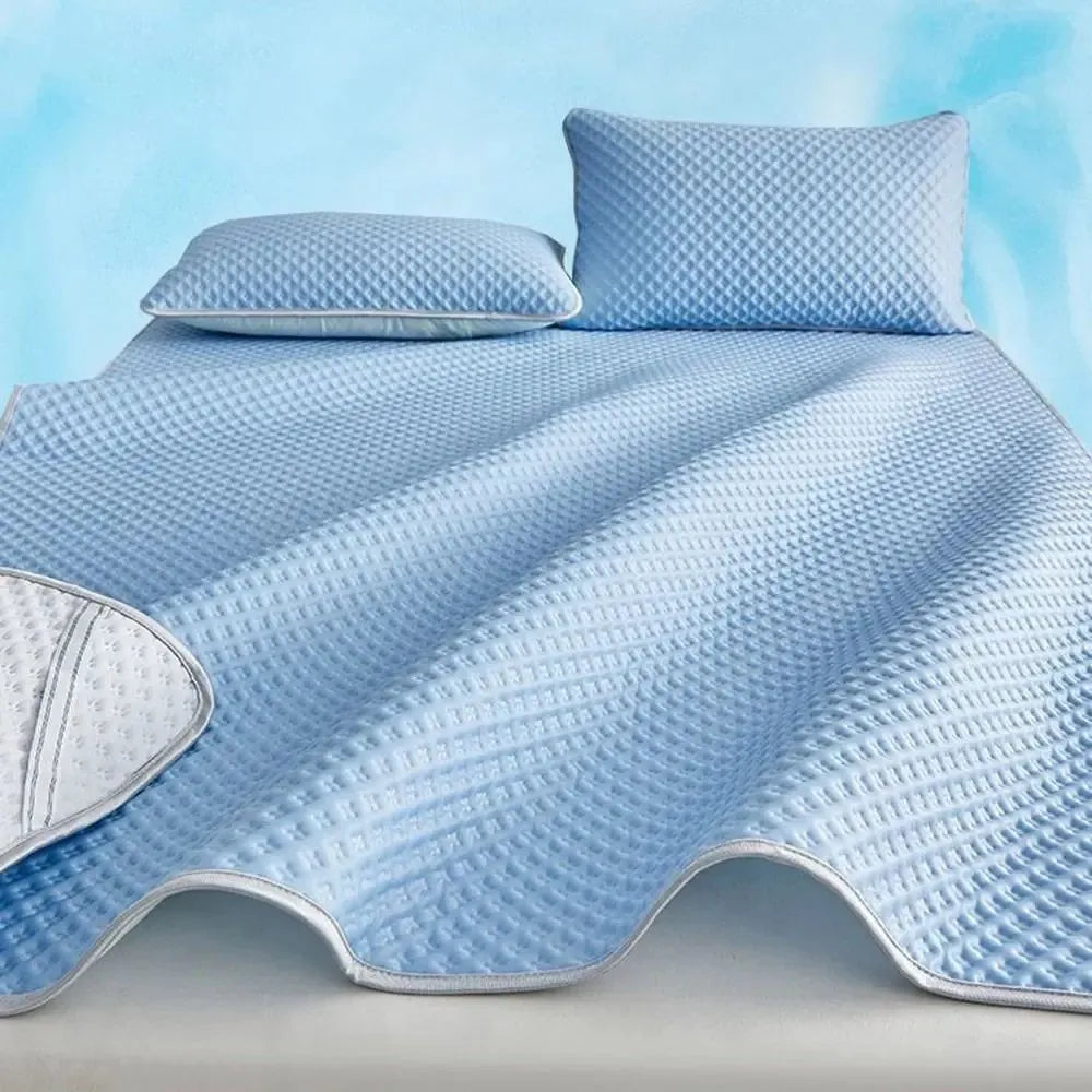 Breathable Ice Silk Cooling Mattress Pad – Washable Soft Skin-Friendly Summer Sleeping Mat