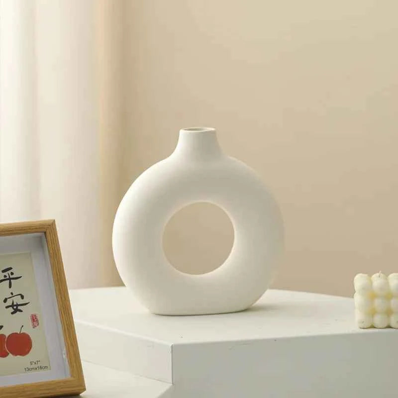 1 Piece Of Imitation Ceramic Pure White Vase Decoration Vase Decoration Donut Pattern Flower Pot Desktop Design Sense Decor