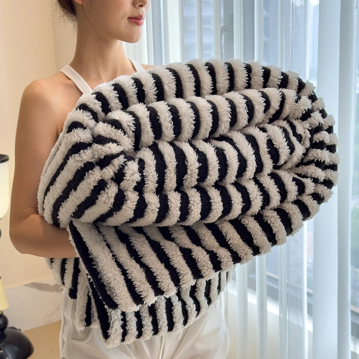 Imitation Rabbit Plush Striped Blanket Fluffy Soft Fleece Throw Blanket for Sofa Single Double Spring Autumn Warm Bed Blankets