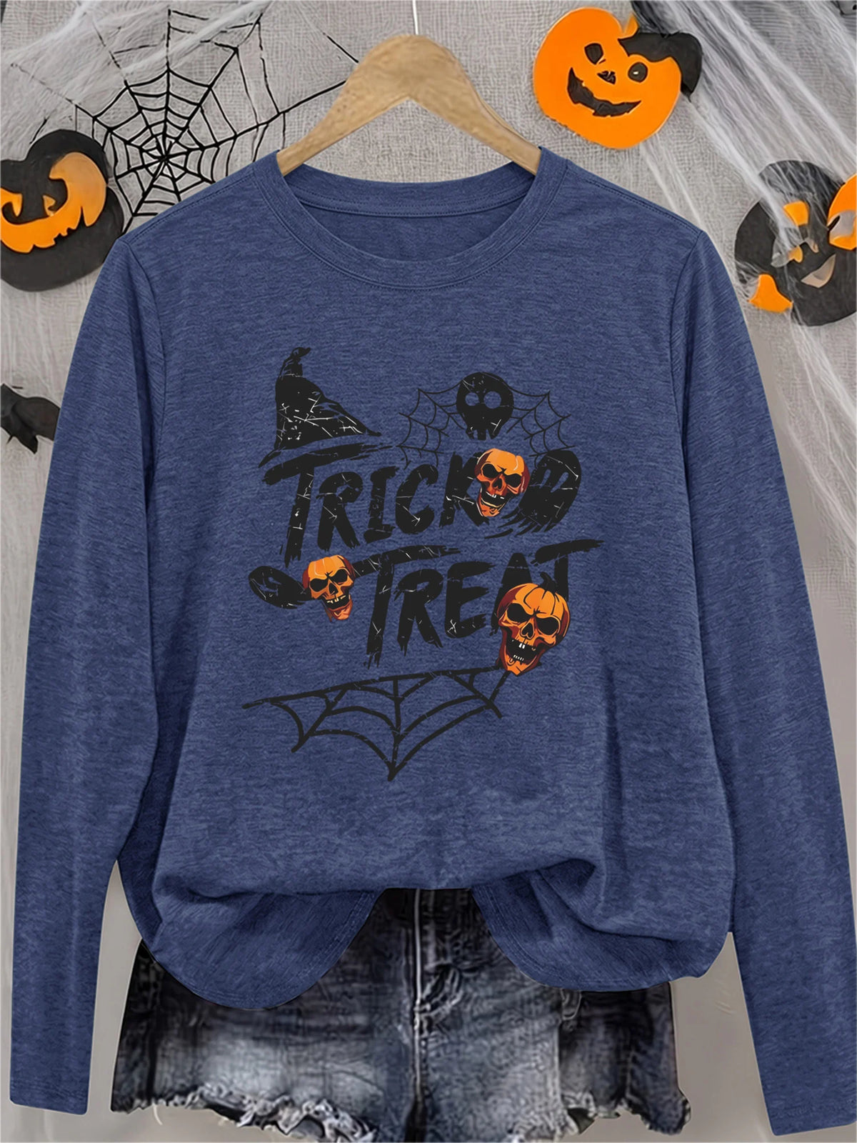 Women's Halloween Long Sleeve T-Shirt with Black Spider Web, Orange Pumpkin Skull & Witch Hat Print, Cute Creepy Funny Tee, Soft Casual Sporty Vacation Top, Trick or Treat Gift
