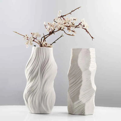 Simple European home decor ornaments, white ceramic vases, living room wine cabinets, dried flower crafts, flower utensils