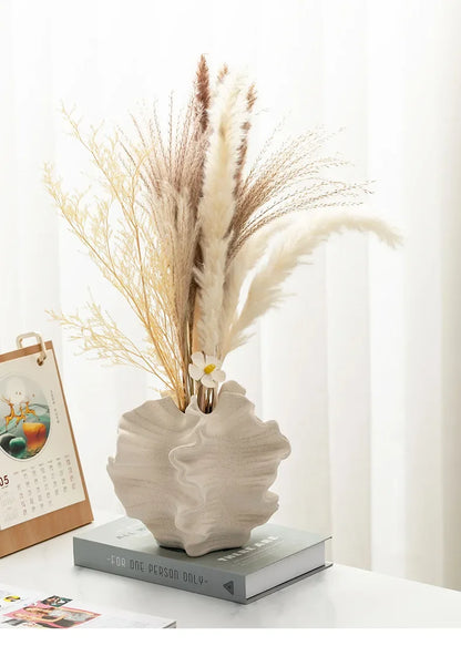 Ceramic Vase Geometric Wavy Patterns Petal Shape Porcelain Crafts Accessories for Flower Arrangement Flower Vase Home Decoration