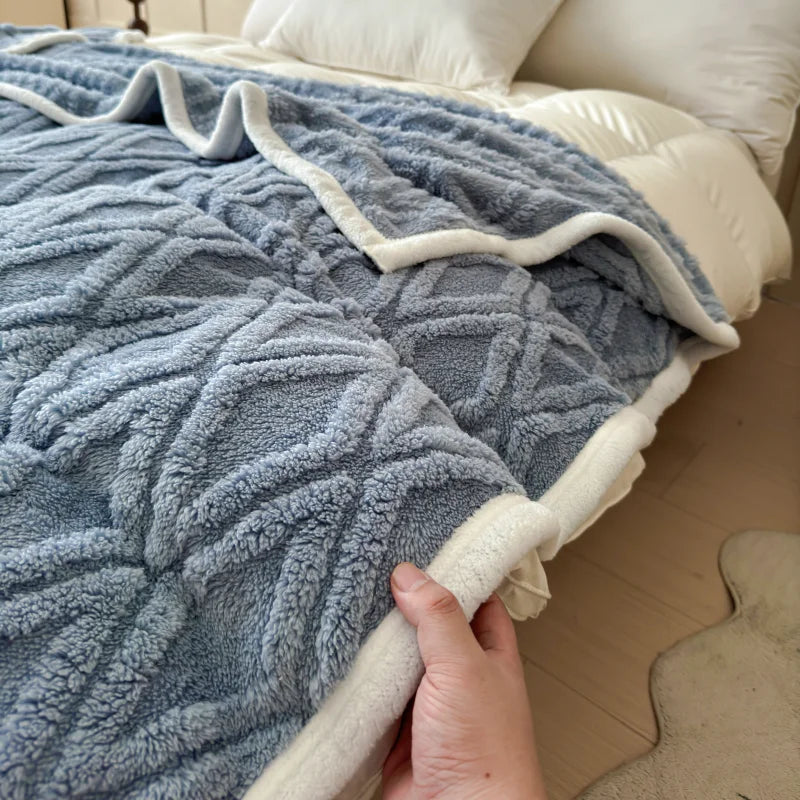 Soft Warm Lamb Fleece Blanket for Bed Sofa Winter Fall and Winter Cozy Flannel Cover for Office Nap Air Conditioning