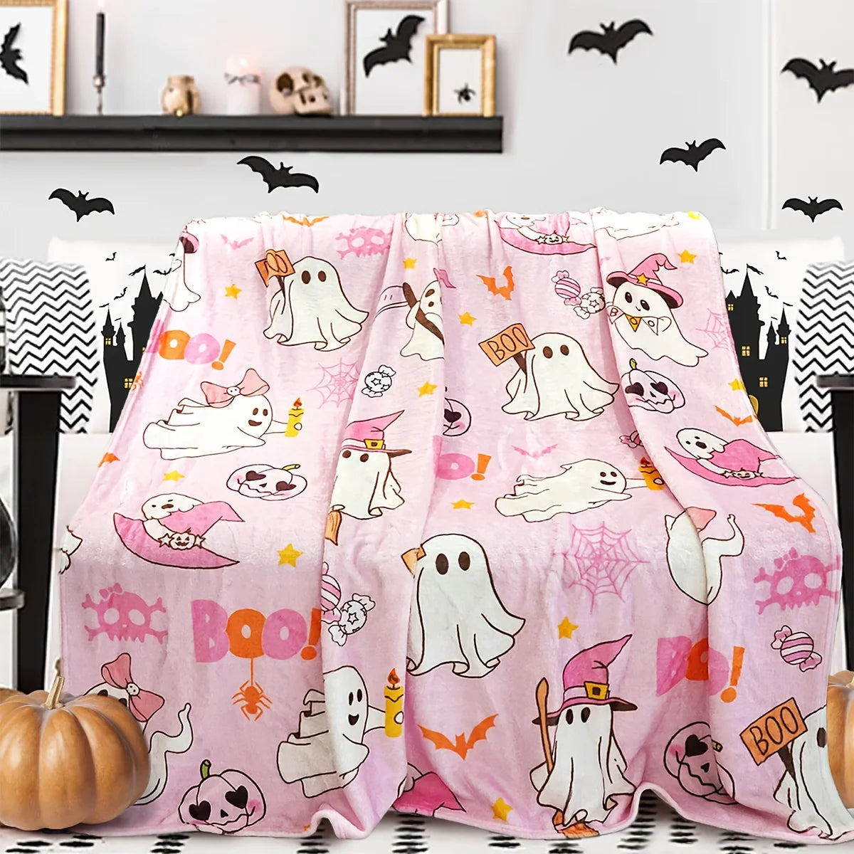 1pc Halloween Cute Pink Blanket, Soft Polyester All-Season Blanket, Multi-Size Decorative Throw, Suitable for Bedroom and Living Room, Machine Washable, Gift for Family and Friends for Birthdays and Holidays, Cozy Home Decor,