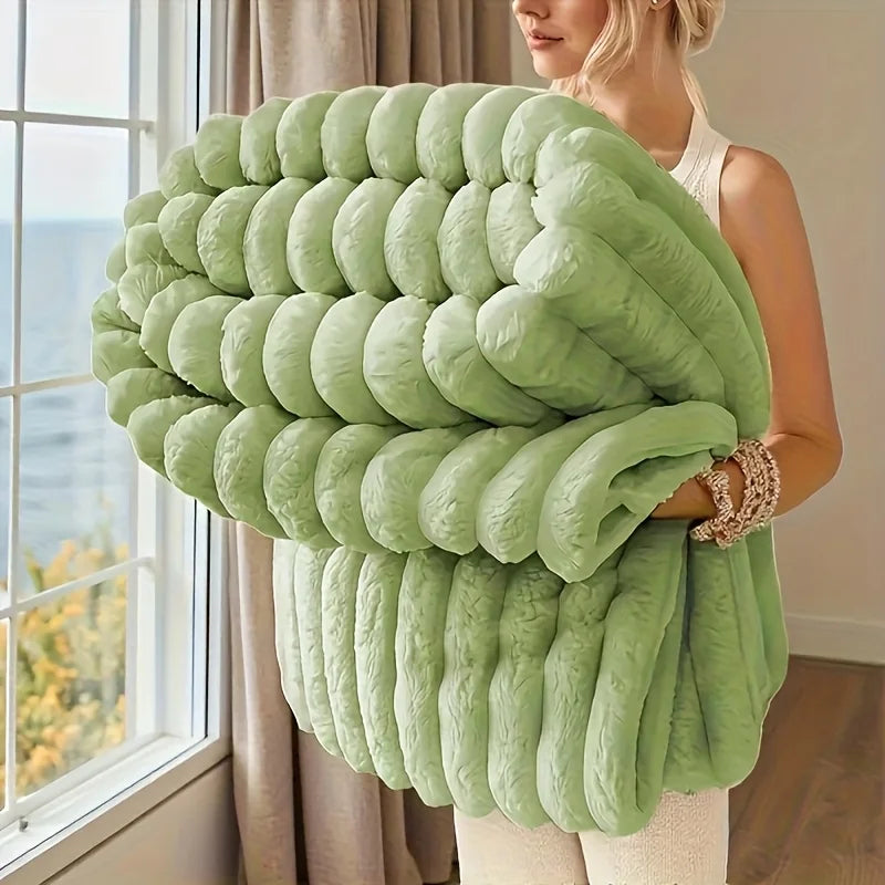 ROSEKIND Blankets 3 Size for Bed, 280GSM Soft & Warm Fleece Blanket, Decorative and Giftable Striped Blankets for Women, Men