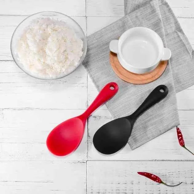 Hanging Silicone Rice Spoon Kitchen Ladle Non-stick Saucepan Electric Rice Cooker Cooking Scoop with Holes Household Items