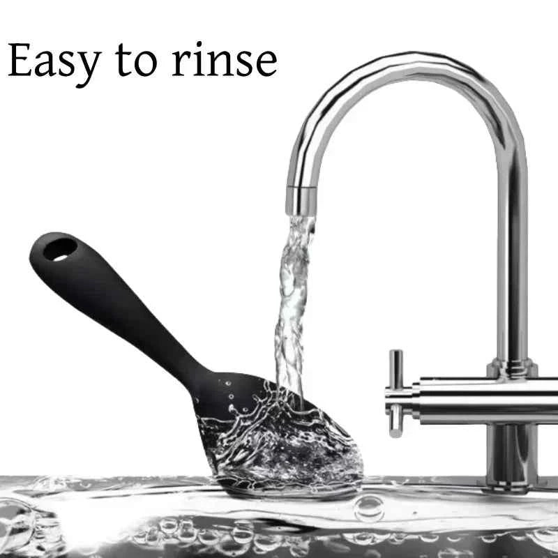 Hanging Silicone Rice Spoon Kitchen Ladle Non-stick Saucepan Electric Rice Cooker Cooking Scoop with Holes Household Items