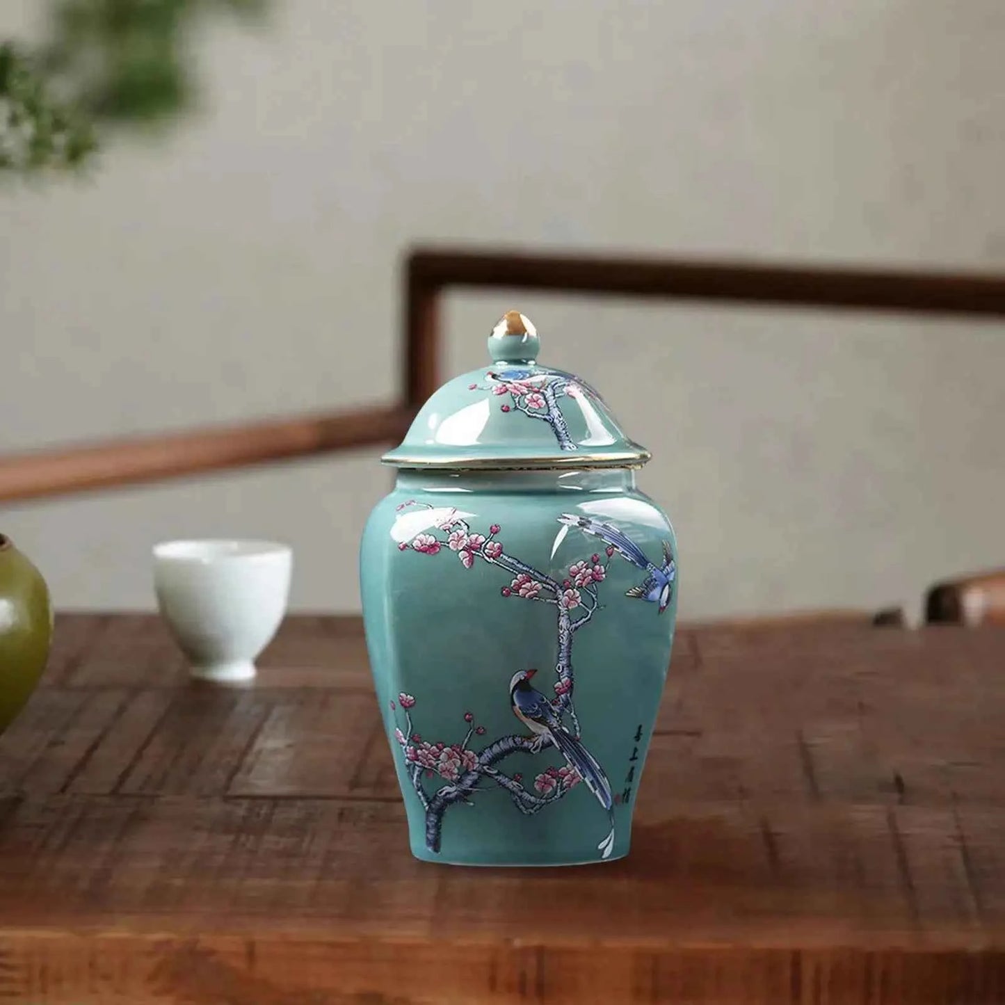 1x Blue and White Ceramic Tea Canister Porcelain Decorative Porcelain Jar Dried Flower Vase Glazed Hand Painted Desk Home Accent