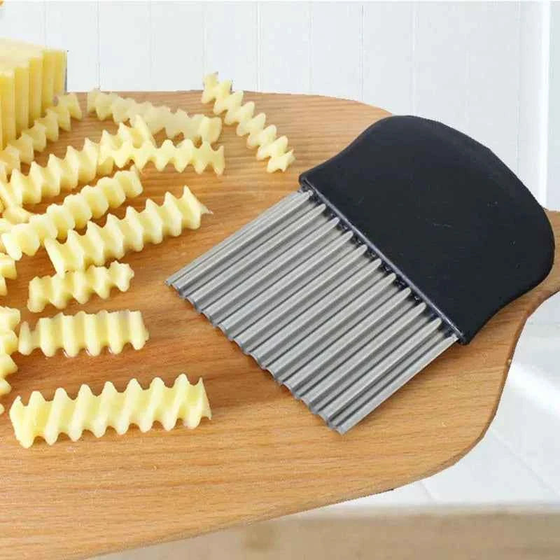 Late-Model Potato Chip Slicer Cutter Vegetable Fruit Corrugated Wavy Knife French Fries Potato Cutter Kitchen Gadget Accessories