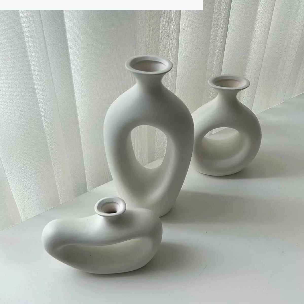 Ceramic Vase Hollow Pipe Irregular Hand-made Vase White Rough Pottery and Porcelain Crafts Floral Arrangement Accessories