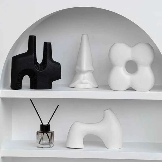 Nordic Decoration Home Flower Vase Black and White Art Ceramic Vase Minimalism Dried Flower Arrangement Accessories B&B Ornament