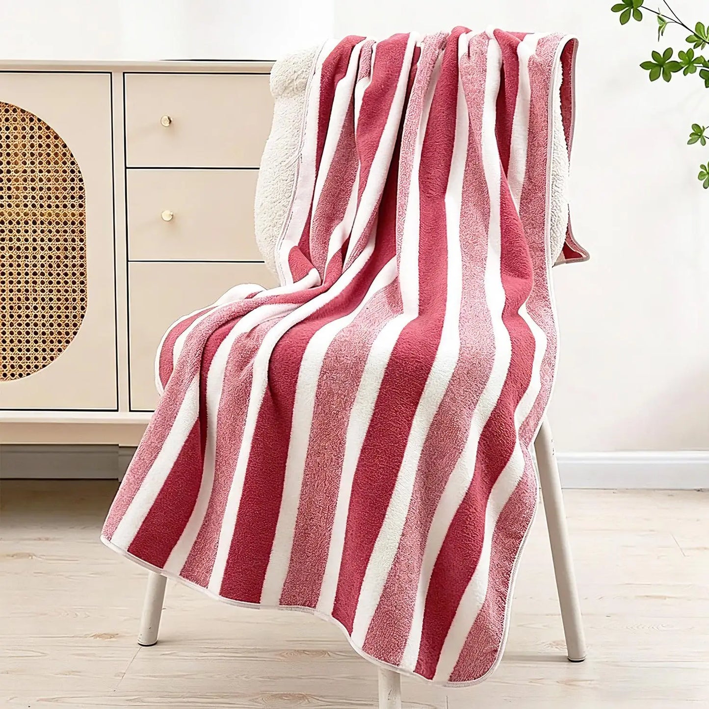 Oversized Striped Coral Fleece Bath Towel Ultra Soft Thickened Shower - Beach Towel