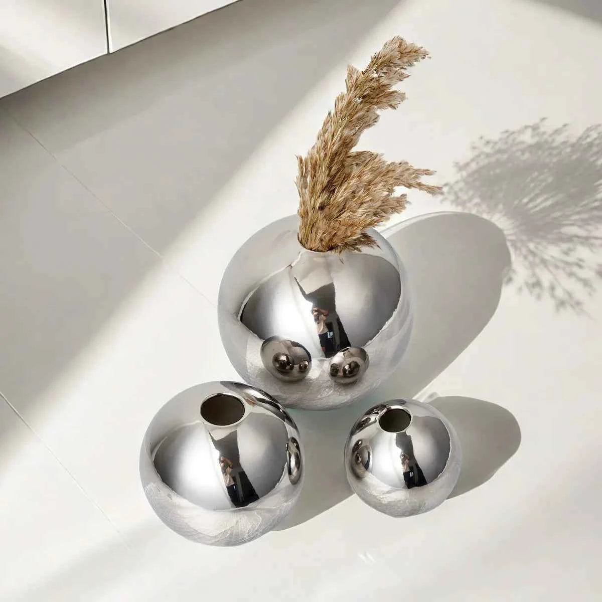 Luxury Galvanized Silver Ball Ceramic Vase Living Room Dining Table Art Vase Plant Flower Flower Arrangement Countertop Ornament