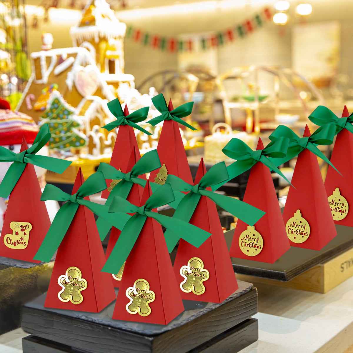 20 Packs Christmas Treat Boxes - Pre-Assembled Triangle Goody Boxes - DropOnline.co