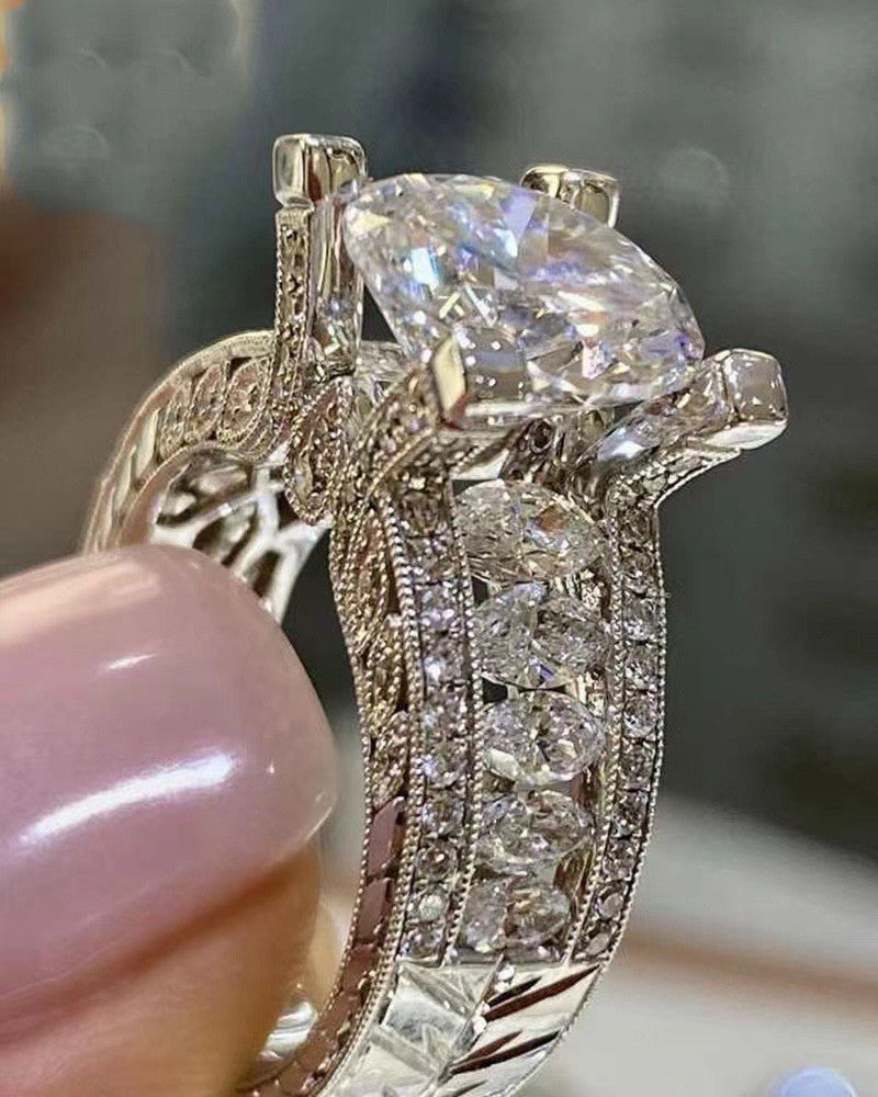 Silver Fashion Women's Ring - Elegant Statement Piece