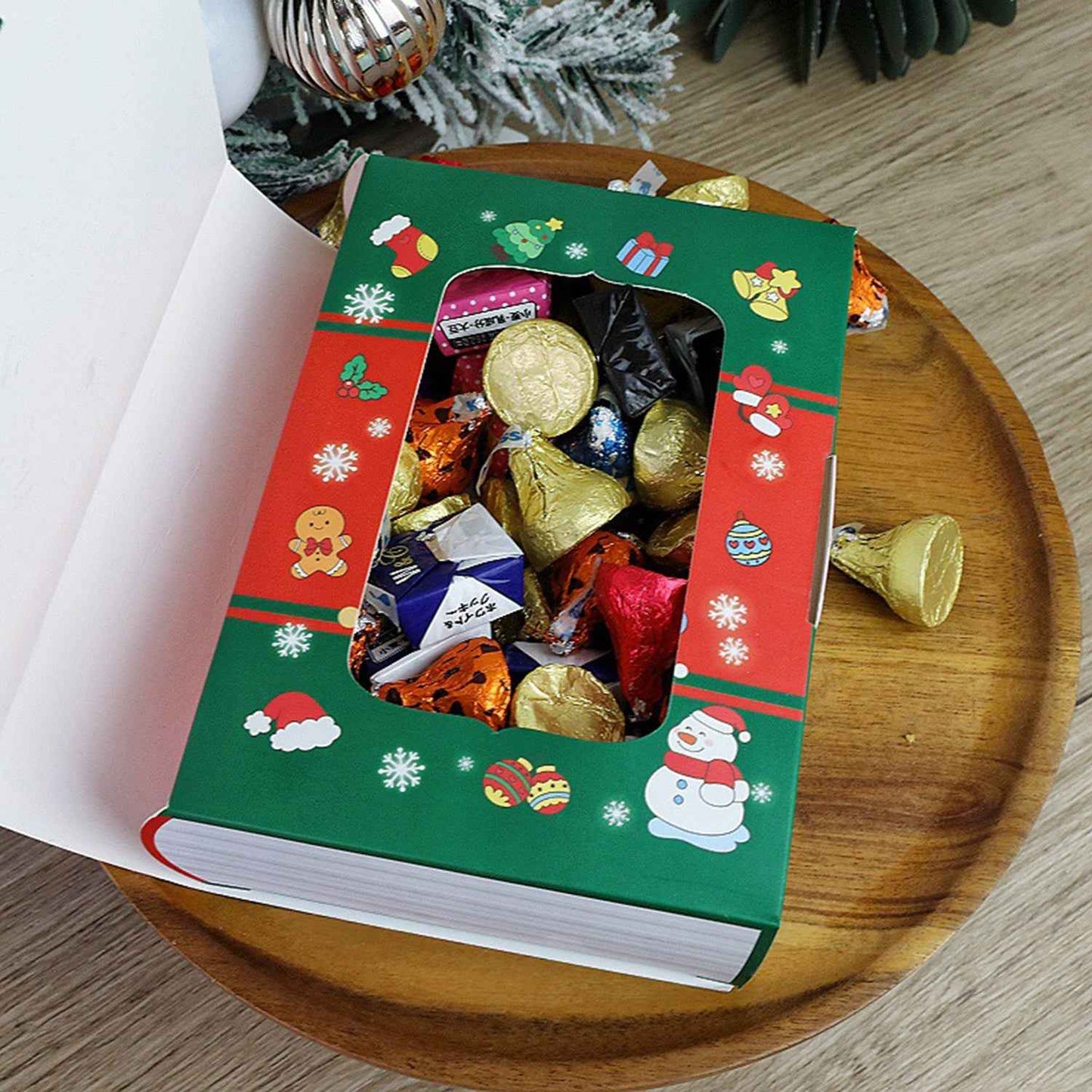 10 Pcs Christmas Treat Boxes Book Shape - Cartoon Candy Gift Boxes - DropOnline.co