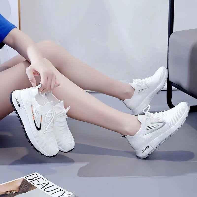 Versatile Flyknit Mesh Casual Sneakers Running Shoes For Students