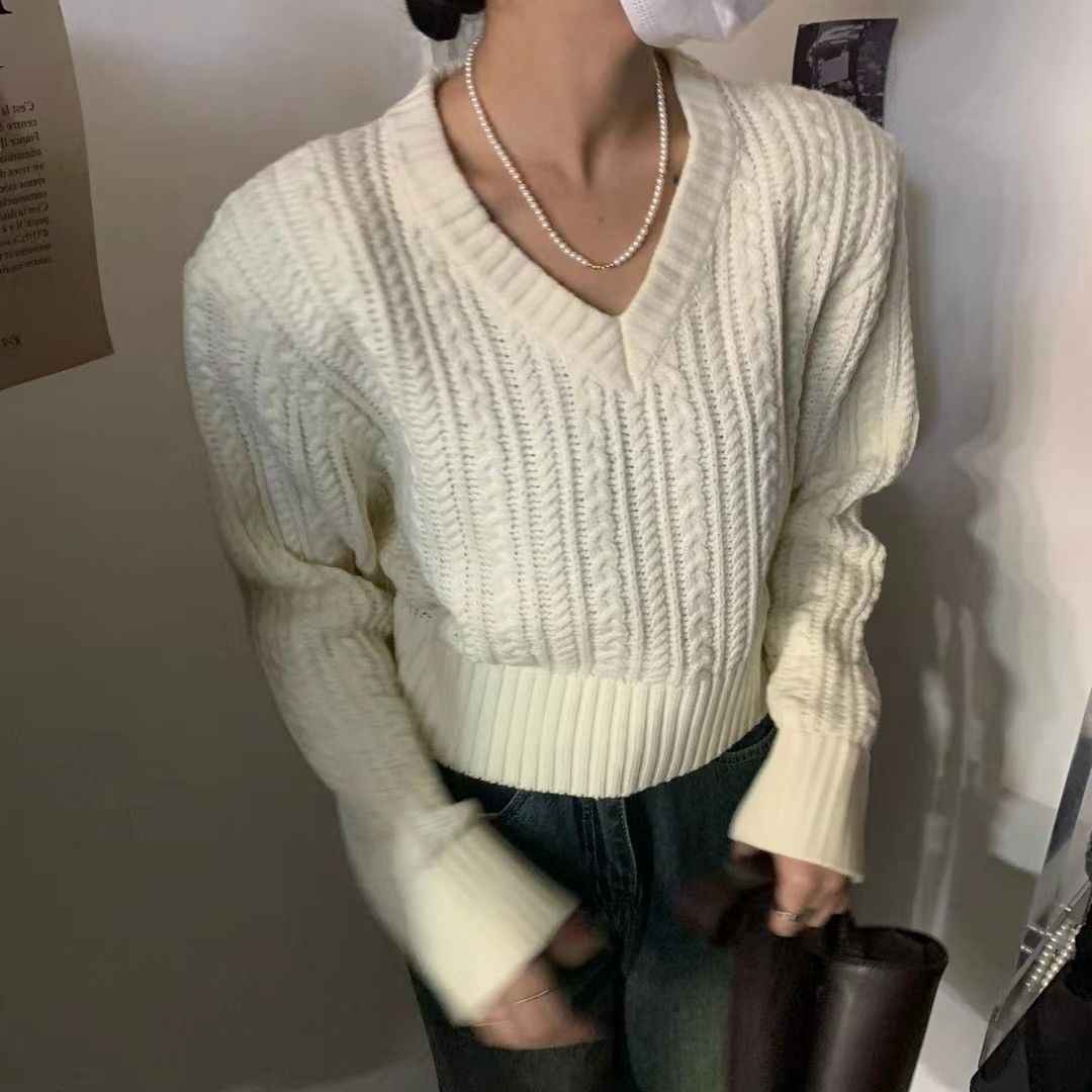 Waist-cinching Short Cable-knit Sweater For Women