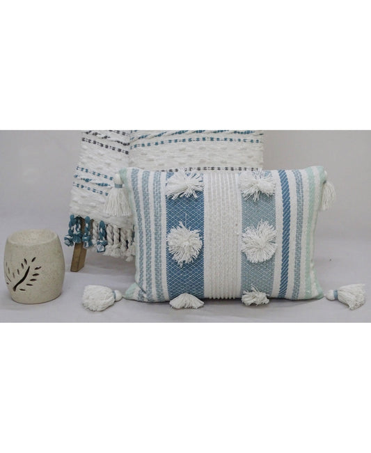 Coussin décoratif avec grands pompons et glands aux coins 35,5 cm x 50,8 cm avec insert