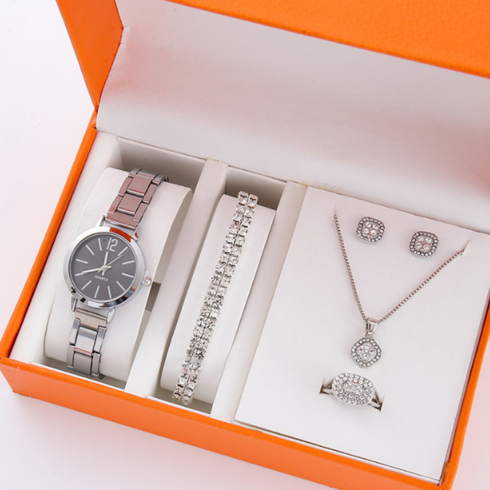 Gold Steel Band Quartz Watch - Elegant Bracelet Timepiece