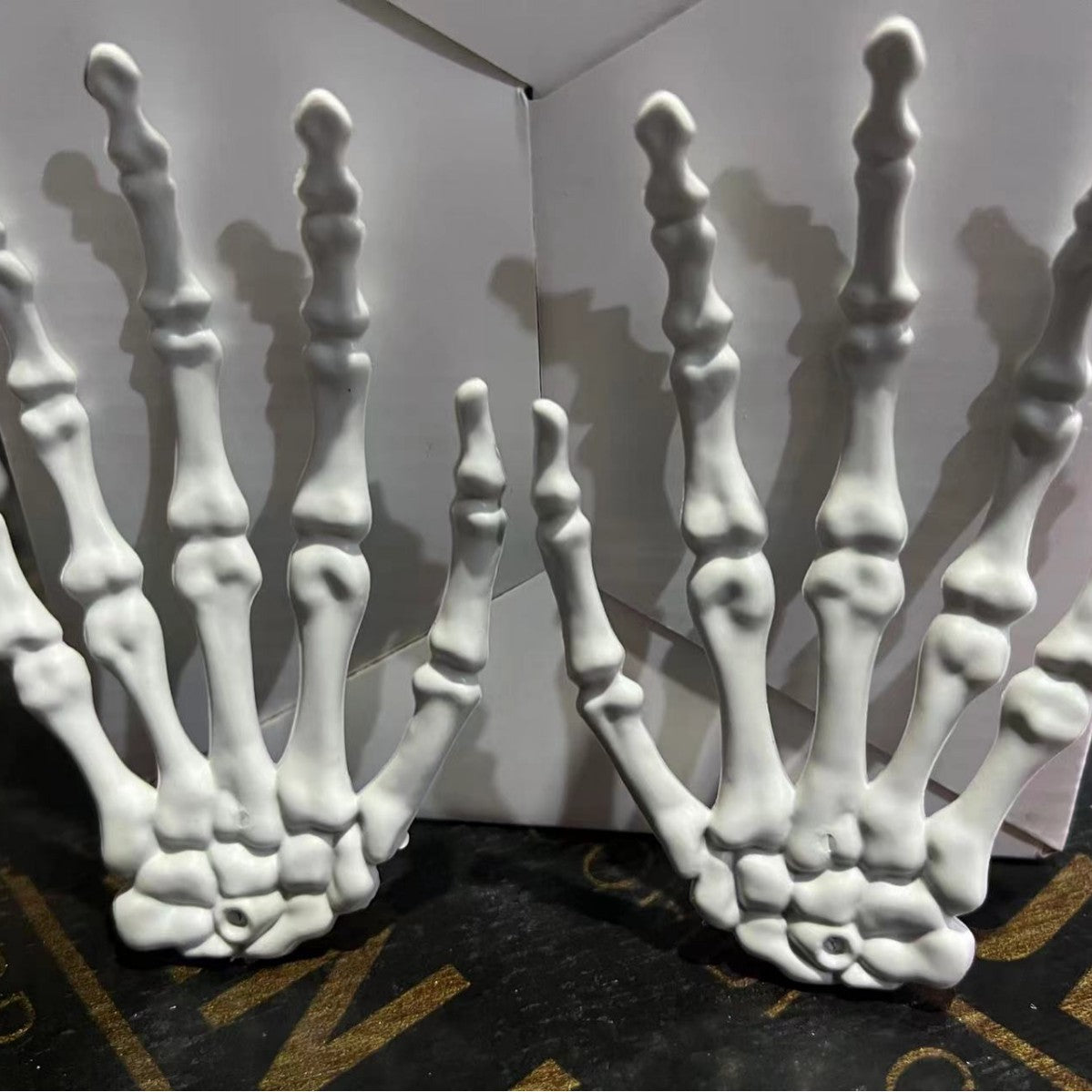 Halloween Skull Claw Decoration - Funny Spooky Prop