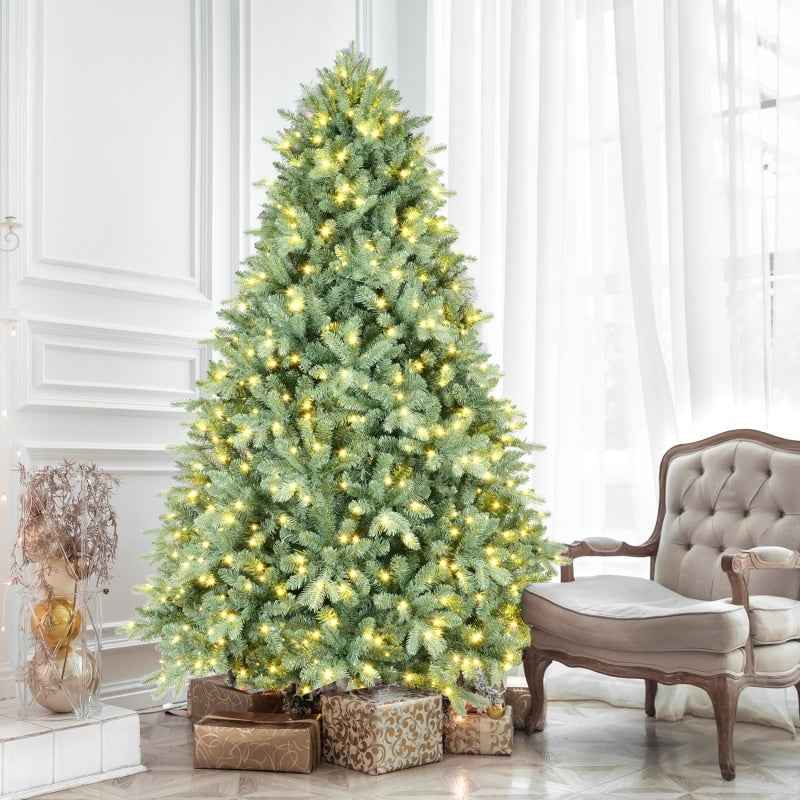 PE/PVC Christmas Tree - Green Realistic Holiday Tree