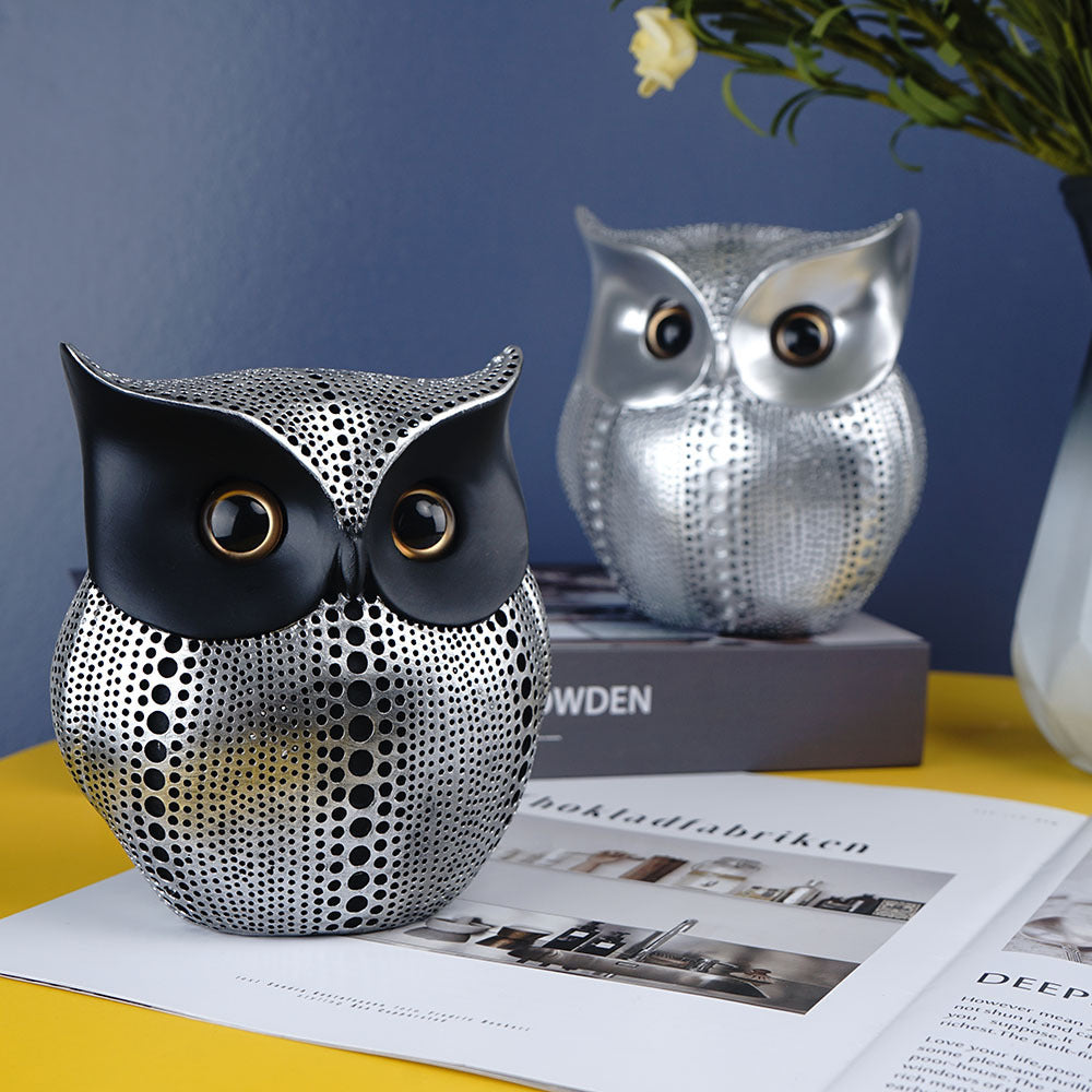 Premium Owl Resin Craft Decoration - Elegant Home Soft Decoration