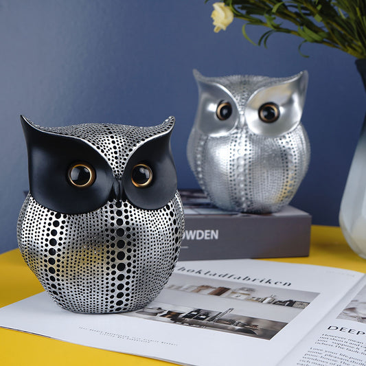 Premium Owl Resin Craft Decoration - Elegant Home Soft Decoration