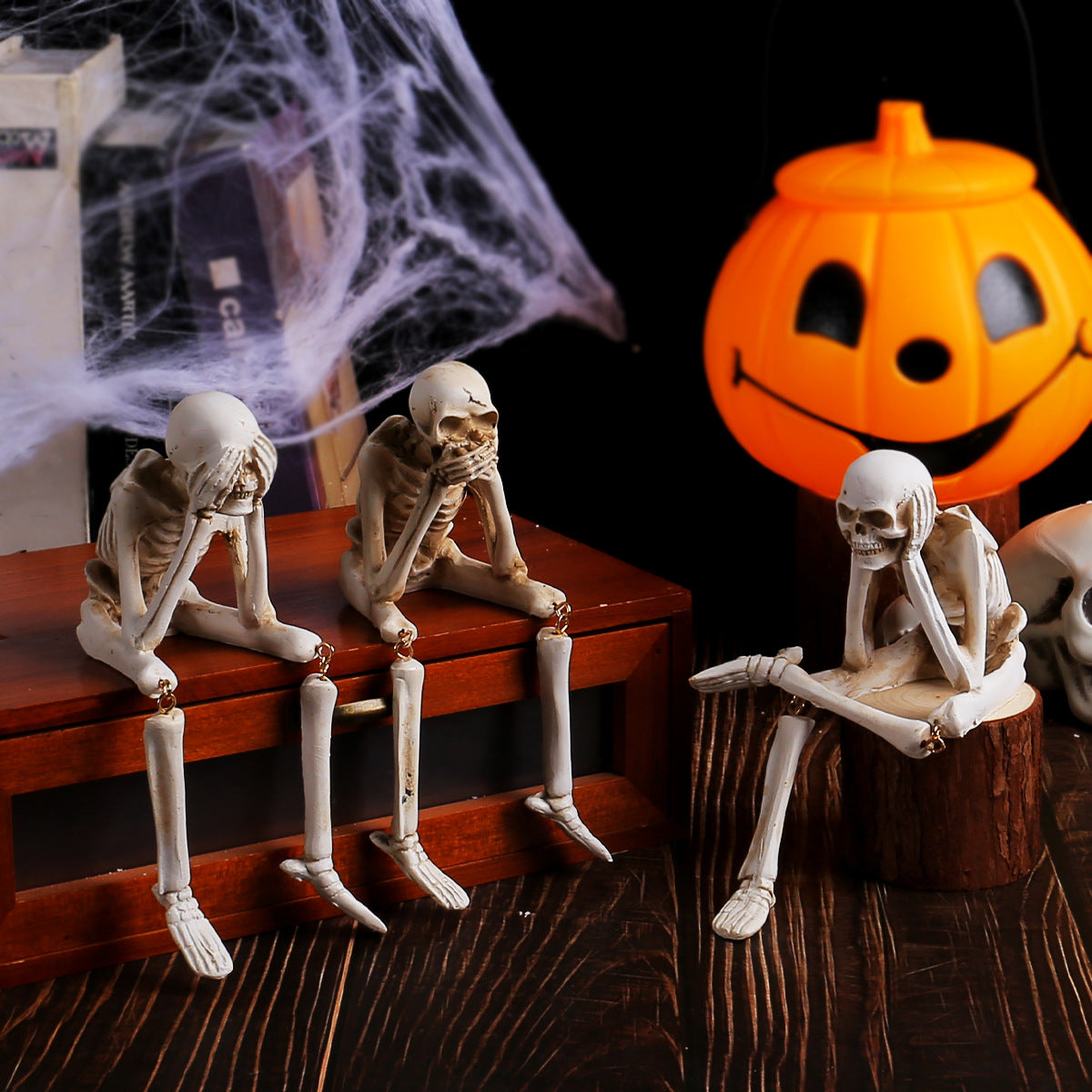 Halloween Resin Skull Decorations - Spooky Home Decor