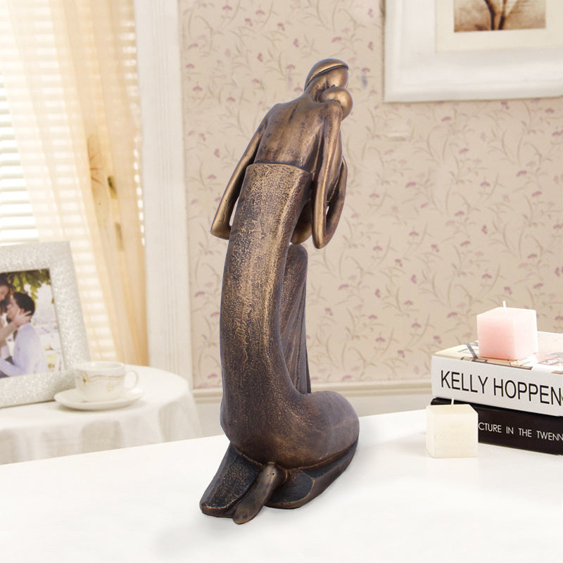 Premium Mother Child Embrace Resin Sculpture - European Style Home Decoration