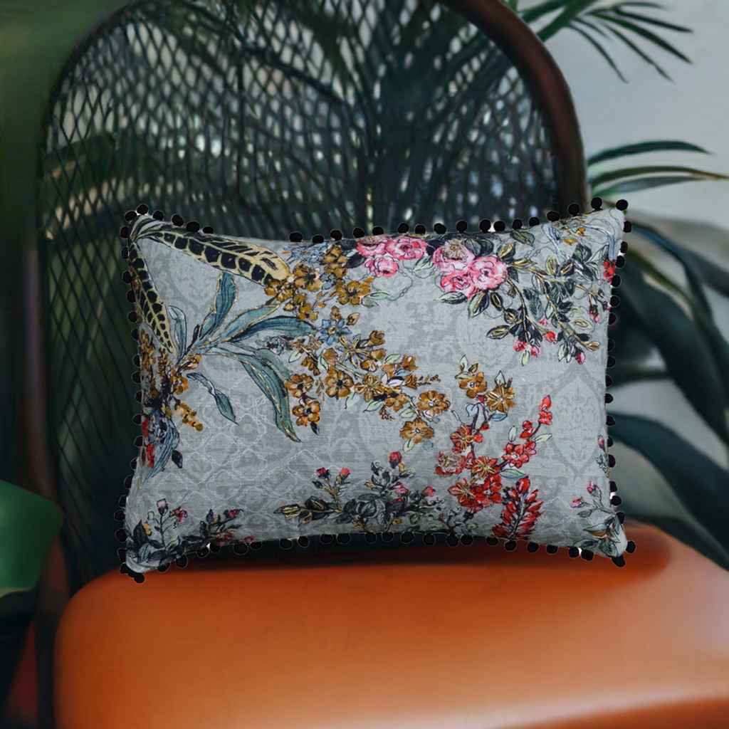 Coussin décoratif illustré à la main, 14 po x 20 po