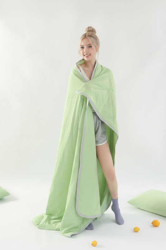 Standing Cape - Blonde